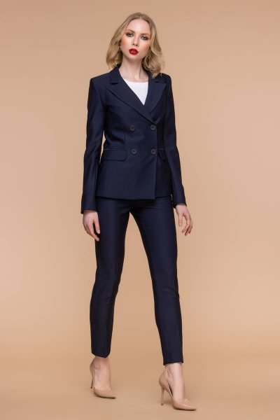 Синий костюм из вискозы полуприлегающий с двубортным жакетом Domna 16067 темно-синий - фото 3