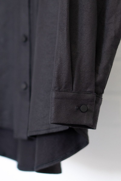 Серая и черная рубашка из хлопка с накладными карманами Luna 011 графит - фото 9