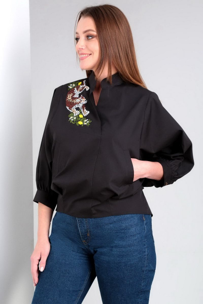 Модная свободная блуза с защипами и прорезными карманами Таир-Гранд 62412 черный - фото 2