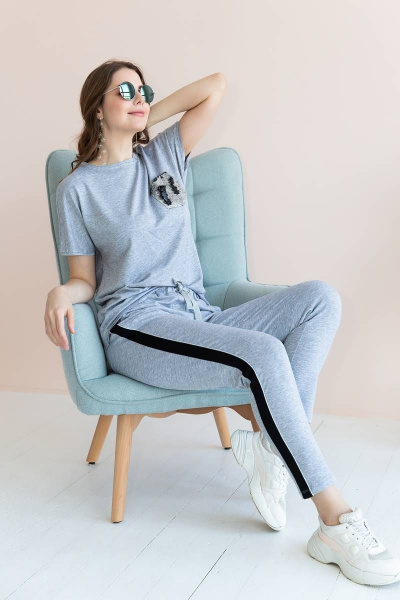 Демисезонный костюм из вискозы с футболкой и брюками ASV 1982 серый - фото 1