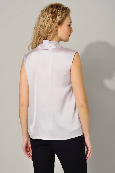 Круглогодичный атласный топ с V-образным вырезом и стойкой Femme & Devur 70912 1.14F(170) - фото 3