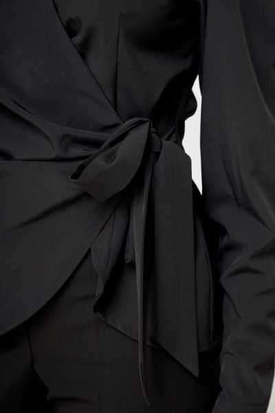 Черная блуза со запахом и завязками на одно плечо Anelli 1177 черный - фото 7
