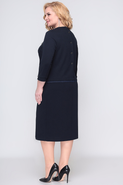 Деловое платье из трикотажа с фигурным вырезом и пуговицами Algranda А3843-с - фото 2