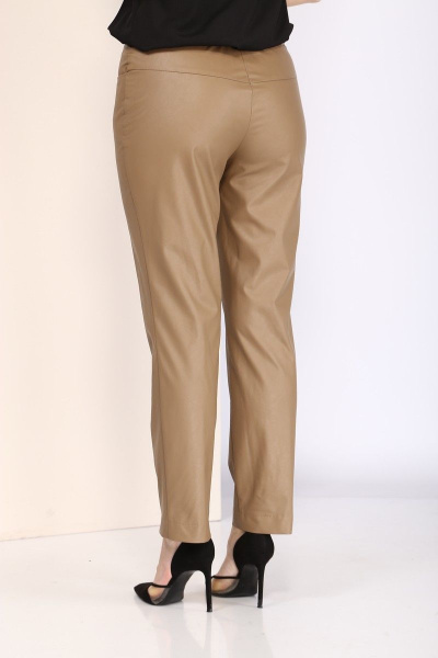 Брюки прямого силуэта из экокожи с поясом и карманами Bonna Image 675 бежевый - фото 4
