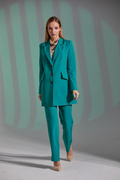 Деловой жакет с вытачками, застежкой на петлю и подкладкой Amberа 218 зеленый - фото 3