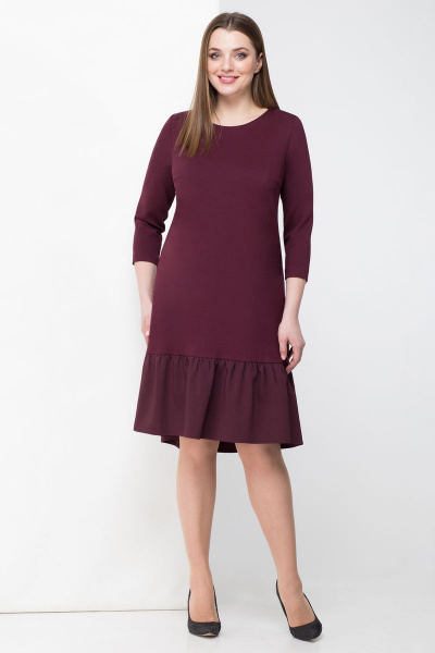 Платье на каждый день из трикотажа с воланом и лодочной вырезкой Линия Л Б-1697 бордо - фото 1