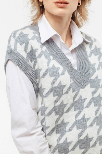 Мягкий жилет из гусиной лапки для любого образа Romgil 686ШТЗ серый,молочный - фото 3