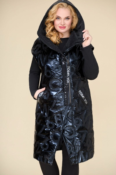 Жилет демисезонный прямой с капюшоном и карманами Svetlana-Style 1738 черный+буквы - фото 1