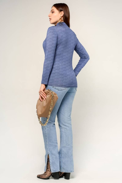 Голубая полуприлегающая водолазка из вискозы и трикотажа La rouge 3889 джинс - фото 4