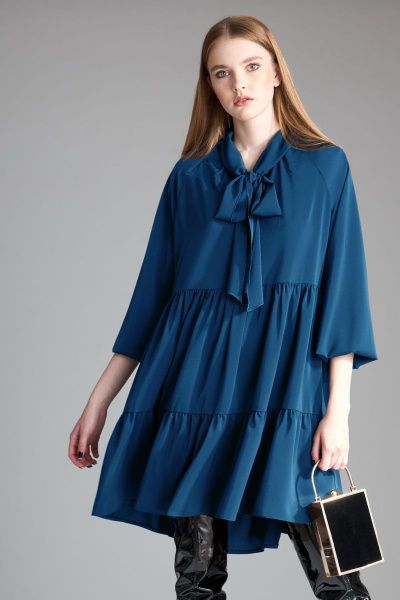 Синее трапециевидное платье с воланами и бантовым воротником Орхидея 1117 синий - фото 6