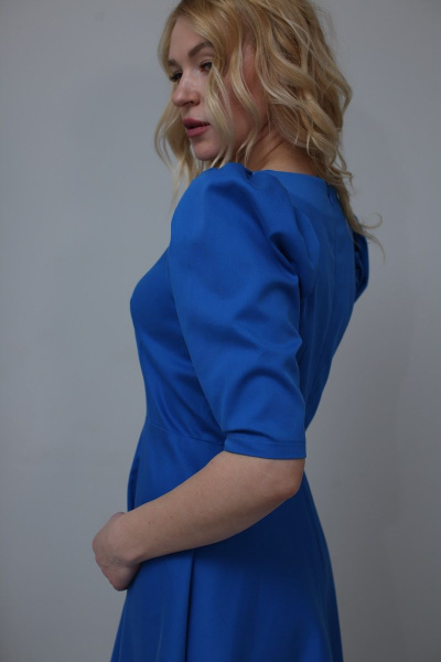 Синее платье с пышным рукавом и запахом Atelero 1004 синий - фото 4