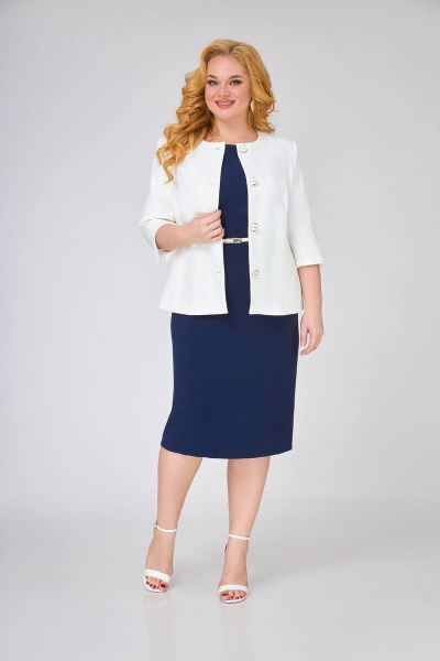 Круглогодичный жакет из костюмной ткани с рельефами Swallow 523 молочный - фото 1