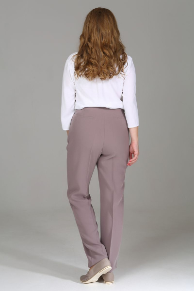 Классические зауженные брюки из текстиля с поясом и карманами DNM 012 кофе - фото 2