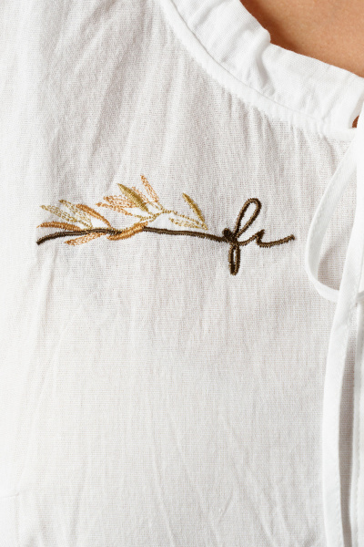 Белая летняя блуза с вышивкой и рукавом 3/4 Панда 95140w белый - фото 3