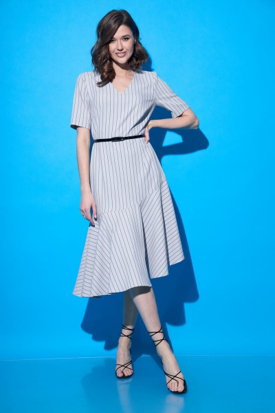 Летнее платье с нагрудными вытачками и ремнем Ларс Стиль 687 - фото 1