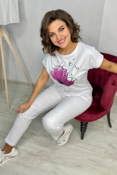 Белый трикотажный джемпер с принтом и спущенным плечом Rumoda 2062_кр лаванда - фото 5