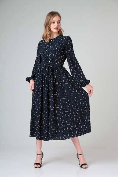 Платье из вискозы с талиевыми выточками и рюшей SandyNa 130113 синий_спички - фото 2