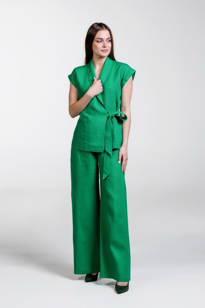Деловой летний костюм из льна жакет и брюки палаццо с резинкой Atelero 1001 зеленый - фото 3