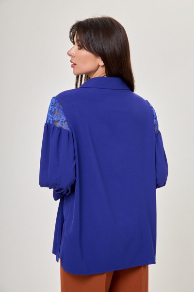 Синяя блуза с кружевами и воротником из хлопка Anelli 997 василек - фото 7