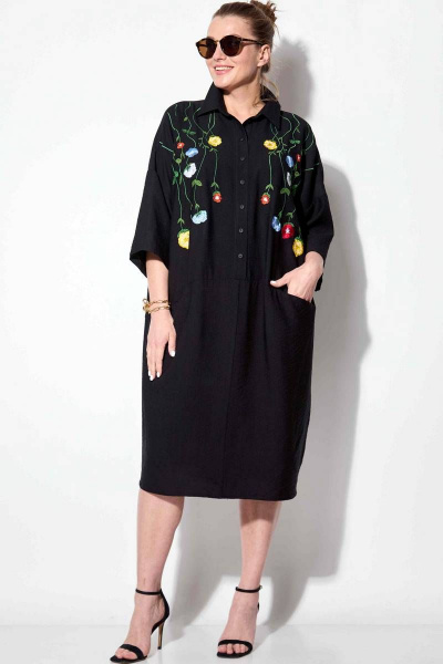 Платье летнее оверсайз с авторской вышивкой из вискозы SOVA 11181 черный - фото 1