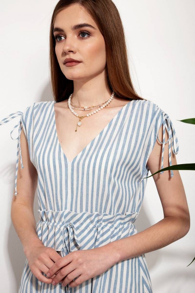 Льняное платье в полоску с рюшами и V-образным вырезом Nova Line 50244 полоска_голубая - фото 3