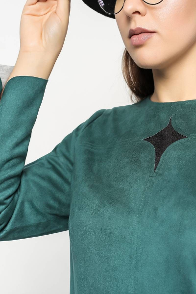 Демисезонный джемпер из искусственной замши с кокетками La rouge 3197 малахит - фото 6