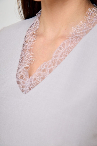 Платье короткое с гипюром и кружевом на спине Anelli 635 серый - фото 6