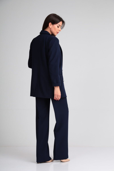 Деловый костюм 2-ка жакет и брюки свободного кроя из вискозы Lady Line 508 синий - фото 4
