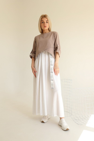 Макси платье двухцветное с асимметричным лифом и драпировкой Ambera 276.1 кофе+молоко - фото 1