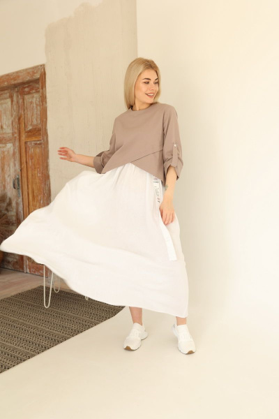 Макси платье двухцветное с асимметричным лифом и драпировкой Ambera 276.1 кофе+молоко - фото 3