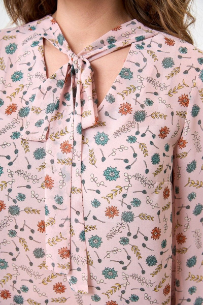 Блуза из легкой ткани с бантом и V-образным вырезом на резинке Anelli 1233 розовый+цветы - фото 3