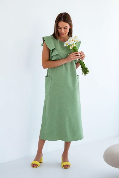 Льняное платье прямого кроя с воланами и мягкой резинкой ARTiMODA 322-04 оливковый - фото 2