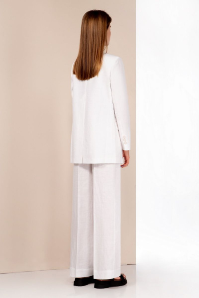 Льняной костюм с жакетом и брюками в летней палитре DAVA 157 белый - фото 2