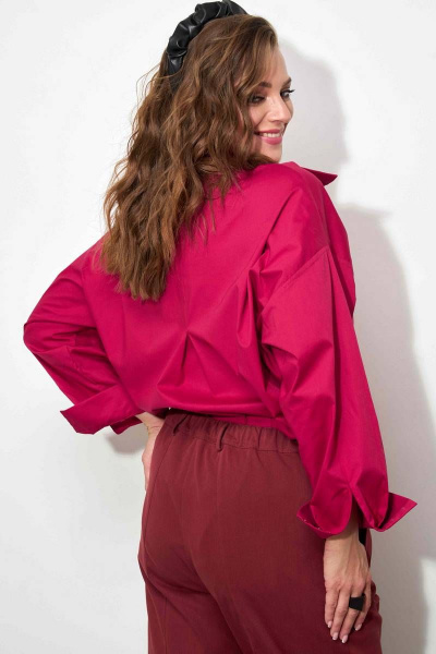 Модные джинсы slouchy из облегченной ткани с прорезными карманами SOVA 11102 бордо - фото 8