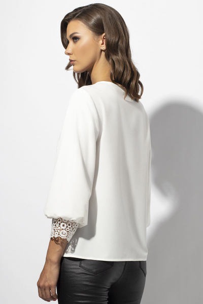 Блуза женская полуприлегающего силуэта с настроченным кружевом VIZAVI 675 молочный - фото 8
