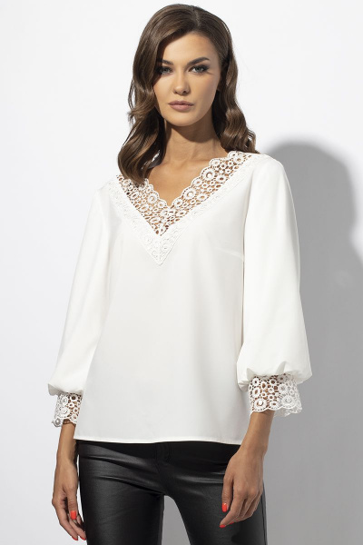 Блуза женская полуприлегающего силуэта с настроченным кружевом VIZAVI 675 молочный - фото 2