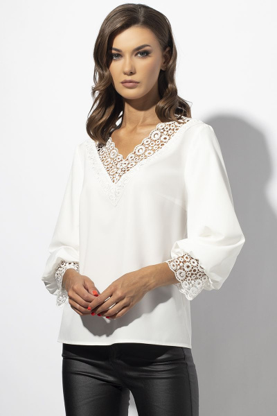 Блуза женская полуприлегающего силуэта с настроченным кружевом VIZAVI 675 молочный - фото 1