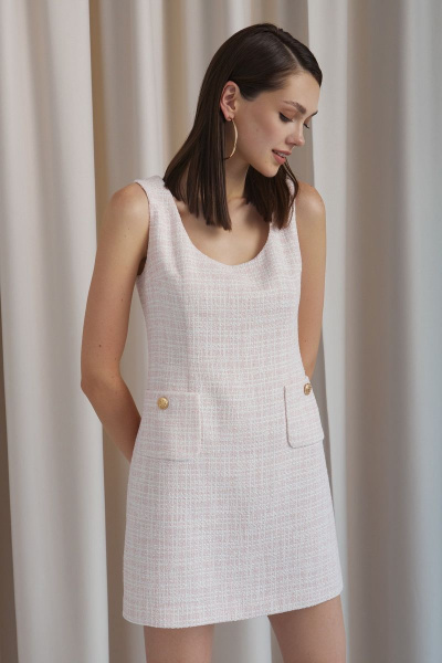 Деловое платье из твида с накладными карманами DAVYDOV 6097 розовый - фото 4