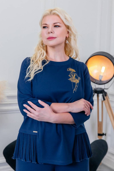 Демисезонный свитшот из вискозы с воланом и декором ASV 2420 синий - фото 8