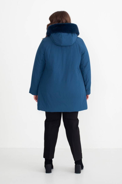 Пальто женское утепленное с меховым капюшоном и застежкой на молнию Bugalux 437 170-цвет изумруд - фото 2