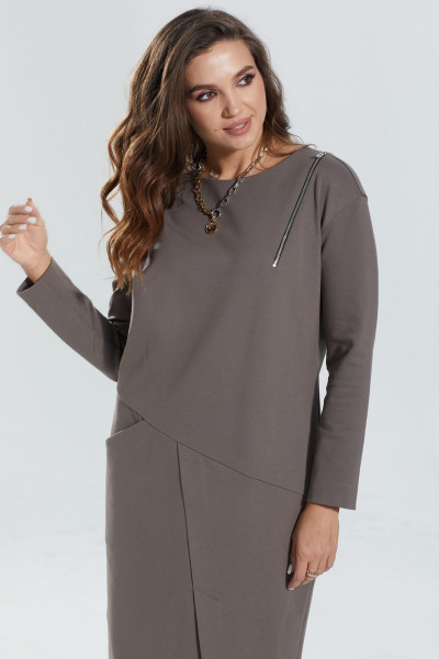 Платье свободного силуэта из вискозы с подрезами MALI 422-082 тирамису - фото 6