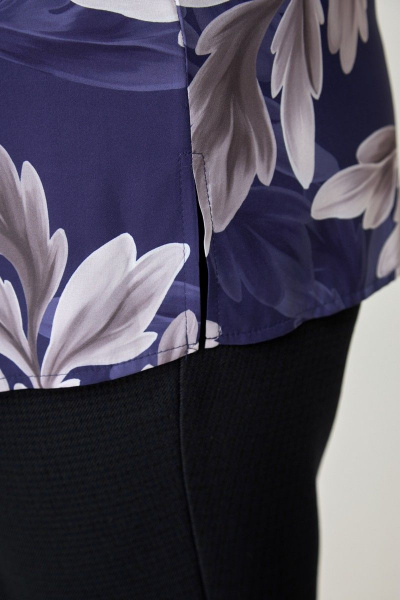 Синяя блуза с вырезом лодочкой и цельнокроенными рукавами Anelli 1116 синий - фото 6