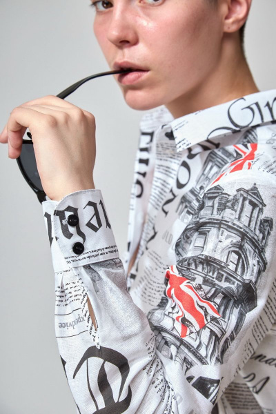 Блуза из хлопка с принтом газета и длинным рукавом Angelina & Сo 763 - фото 6