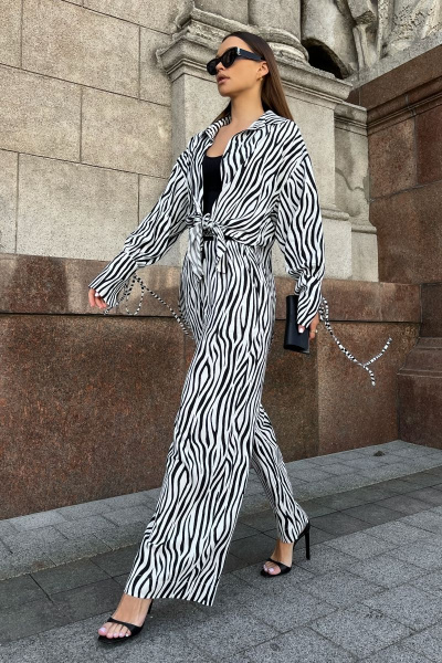 Летний комплект из шелковой блузы и брюк на резинке ENZA 902 зебра - фото 1