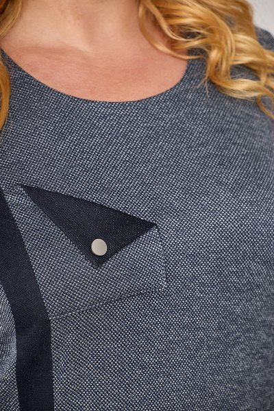 Стильное трикотажное платье с воланом и карманом Algranda А3910-1 - фото 2