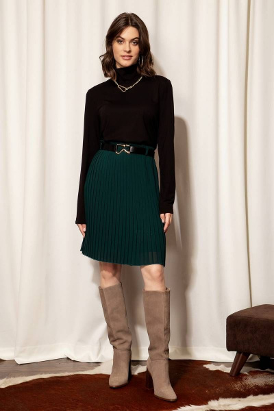 Бадлон из трикотажа с воротником-стойкой и разрезами Nova Line 20663 черный - фото 3