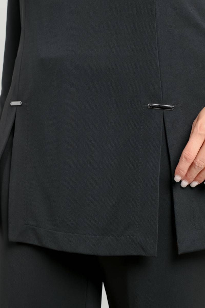 Джемпер трапеция из рубчатого трикотажа с разрезами и фурнитурой La rouge 3239 черный - фото 5