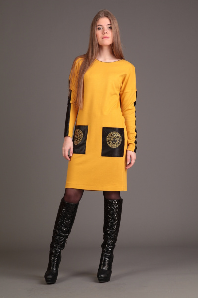 Яркое прямое платье из ткани с экологической кожей AMORI 9132 горчица - фото 1