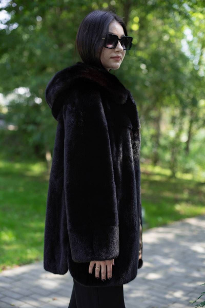 Полупальто из норки с капюшоном и фигуральными разрезами Мехофф Агата80.223-520 темно-коричневый - фото 3