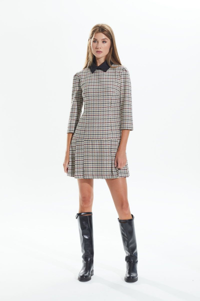 Платье деловое из текстиля с брошей и складками по бедрам DAVA 119В - фото 5